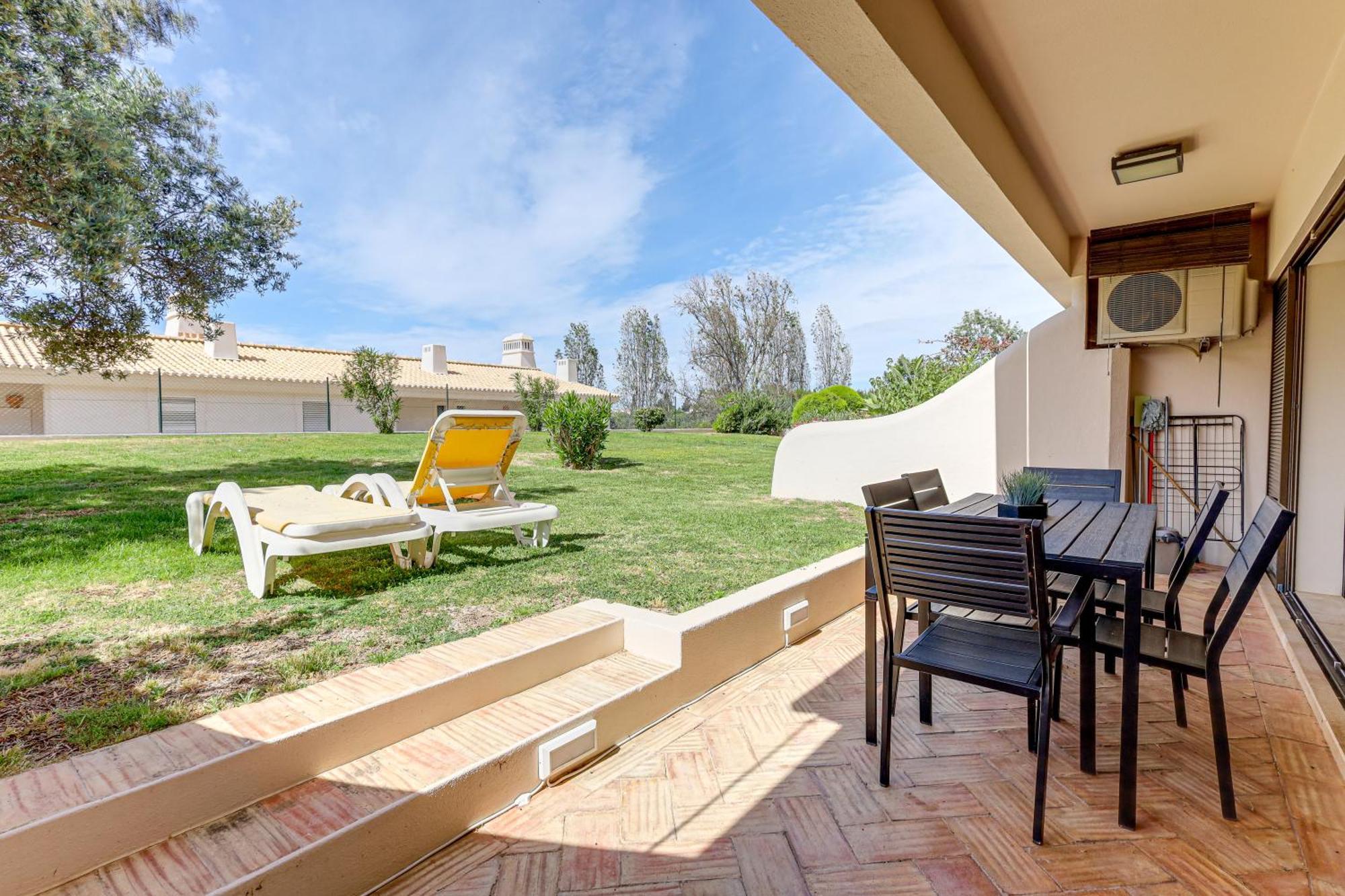 Apartment With 2 Bedrooms, 2M To The Beach อาร์มาซอง เด เปรา ภายนอก รูปภาพ