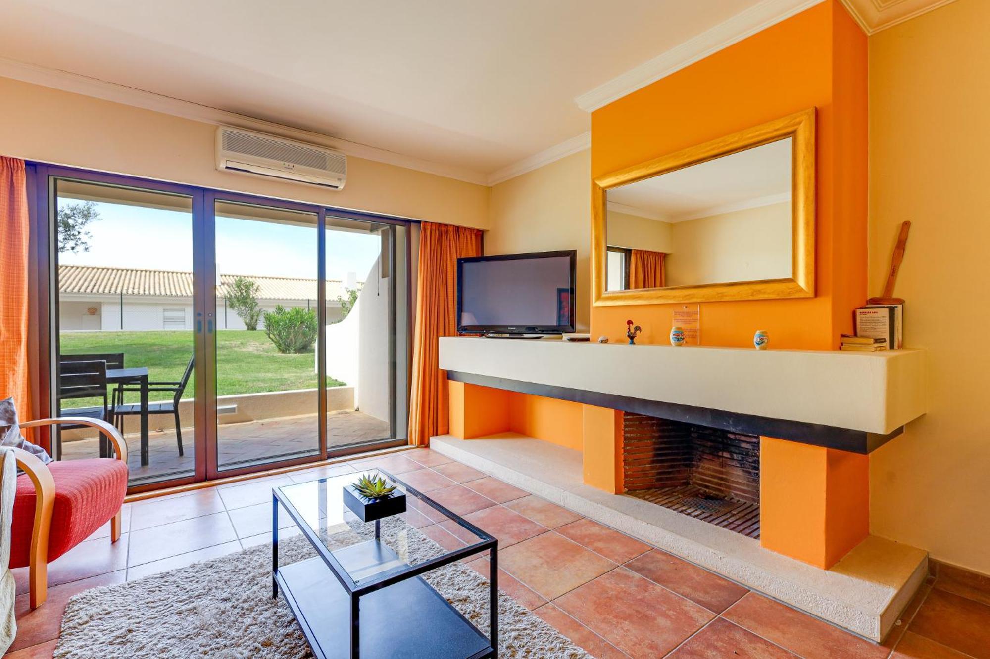 Apartment With 2 Bedrooms, 2M To The Beach อาร์มาซอง เด เปรา ภายนอก รูปภาพ