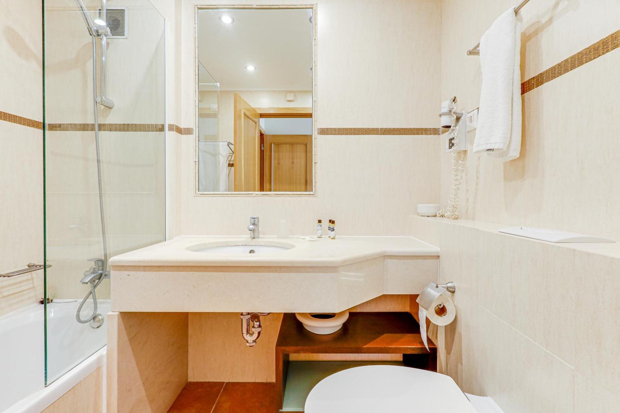 Apartment With 2 Bedrooms, 2M To The Beach อาร์มาซอง เด เปรา ภายนอก รูปภาพ